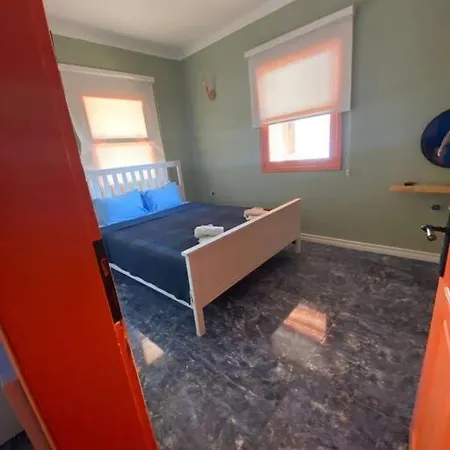 Appartement Uc Tarafi Denizli Cevrili Harika